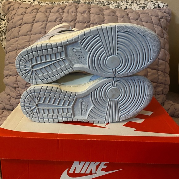 Nike Dunk Highs 
“Football Grey” - Picture 5 of 6